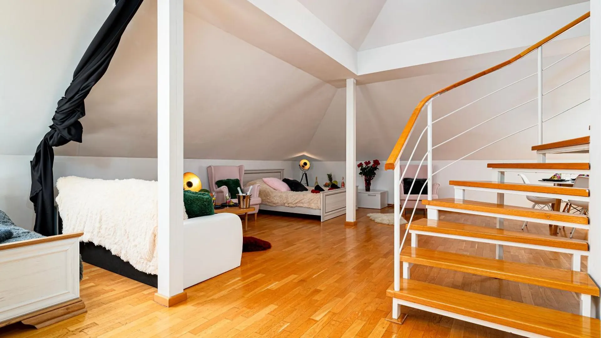 Apartmán Kingdom River Deluxe Praha Česká republika